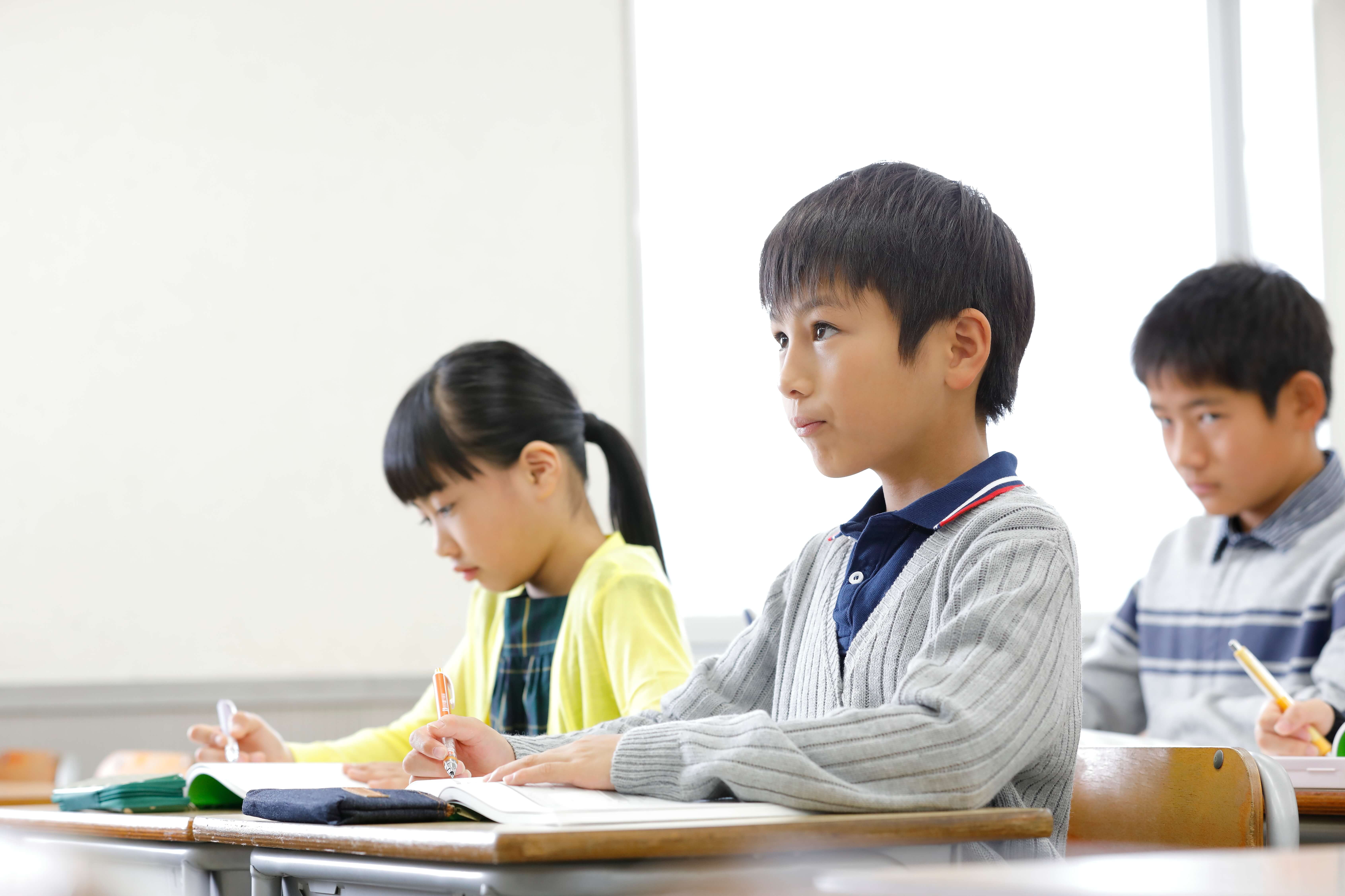 親しみやすいけど難しい 小学生英語の教科書 勉強の悩み 疑問を解消 小中高生のための勉強サポートサイト Shuei勉強labo 親しみやすいけど難しい 小学生英語の教科書 勉強の悩み 疑問を解消 小中高生のための勉強サポートサイト Shuei勉強labo